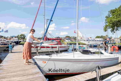 Motor home pitch at the harbor — 10