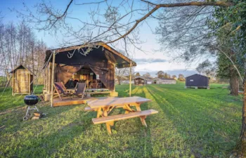 Mietunterkunft - Lodge Mit Eigener Außendusche - L'Étable des Mauges en Anjou