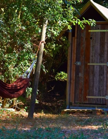 Lodge with private outdoor shower
