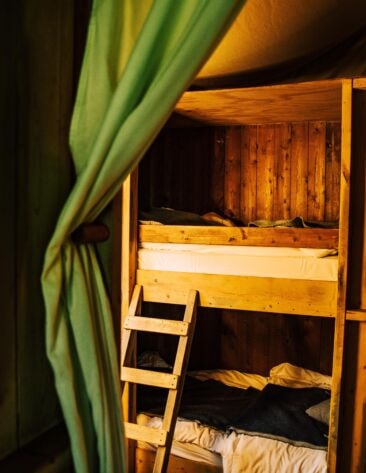 Lodge with private outdoor shower
