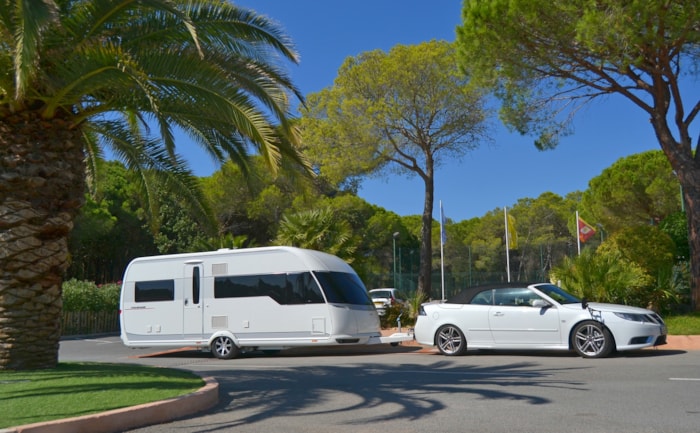 Forfait 2P Relax **** Caravane + Voiture Ou Camping Car + Électricité 10A