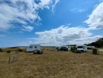 Stellplatz - Stellplatz Wohnwagen Oder Wohnmobil Ohne Strom - Camping Village Nature d'O