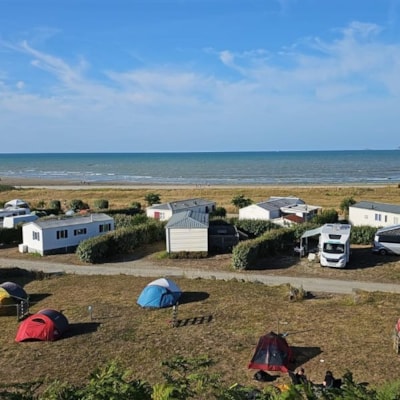 Pitch : tent + electricity — 1