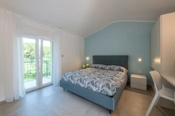 Chambre - Chambre Quadruple Avec Salle De Bain Privée - Camping Costabella