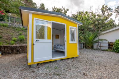 DOUBLE ROOM with shared bathroom — 6