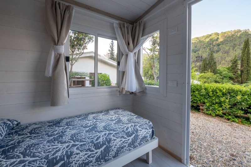 CHAMBRE DOUBLE avec salle de bain commune