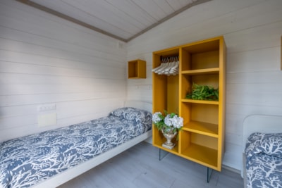 DOUBLE ROOM with shared bathroom — 4