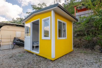 DOUBLE ROOM with shared bathroom — 8