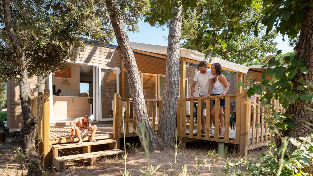 Location - Texas Standard - Camping Club Tikayan Les Cigales