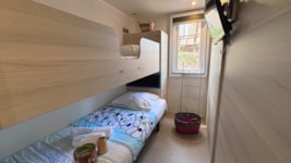 NEBRASKA LUXE MET SPA