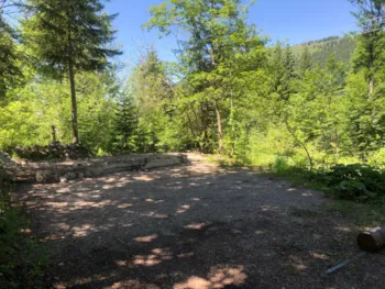 Stellplatz - Fahrzeuge, Wohnwagen, Zelte Bis 8,5 M Länge - Camping und Pension Bergheimat