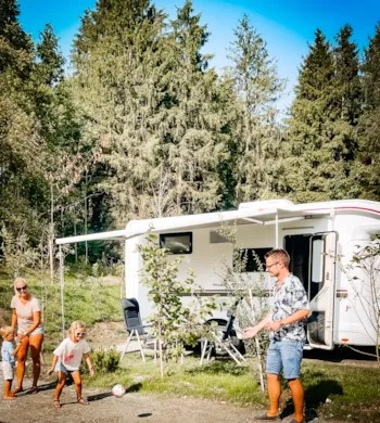 Stellplatz - Stellplatz - IKUNA Naturresort 