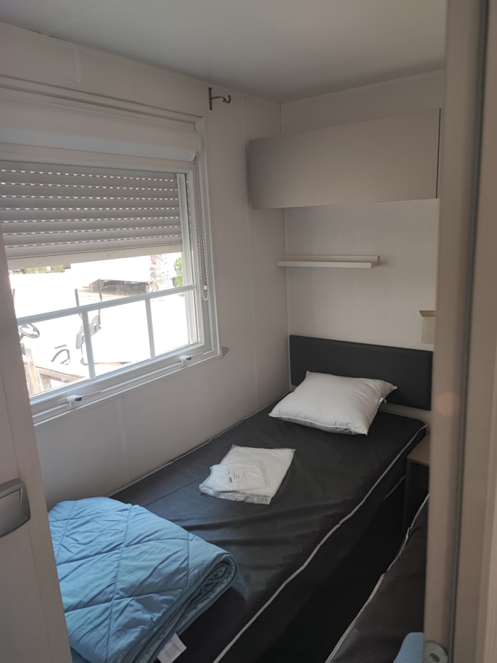 C301 Mh  34 M² 3 Chambre, Climatiser , Terrasse De 18 M² Très Bonne Emplacement Dans Le Camping