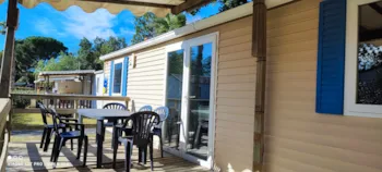 Mietunterkunft - 5.2 Mobilheim 3 Schlafzimmer - Klimaanlage + Tv -  Sun & Sea - Camping Le Bosc
