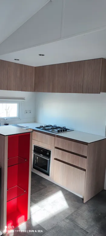Mietunterkunft - C10 Mobilheim 3 Schlafzimmer - Klimaanlage + Tv -  Sun & Sea - Camping Le Bosc