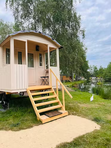 Gipsy caravan with terrace — 5
