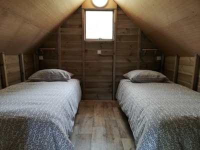 Hiker cabines