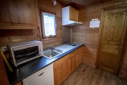 Location - Gamme Découverte - Chalet Beaufortain 29M² 2 Chambres + Terrasse 12M²+- - image n°5 - Camping Les Lanchettes