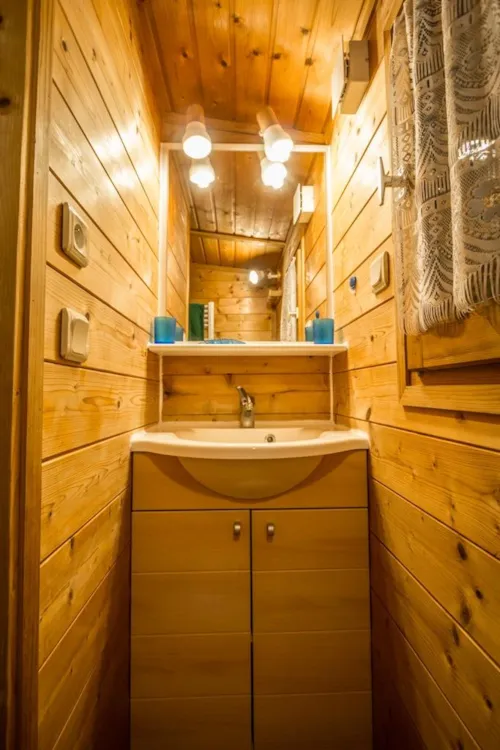 Location - Gamme Découverte - Chalet Beaufortain 29M² 2 Chambres + Terrasse 12M²+- - image n°9 - Camping Les Lanchettes