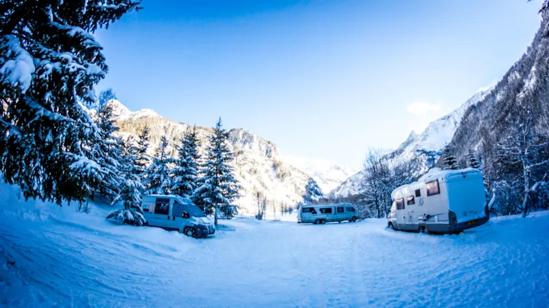 Forfait Nature (1 Tente, Caravane Ou Camping-Car / 1 Voiture)