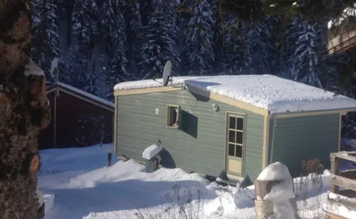 Location - Gamme Découverte - Chalet Beaufortain 29M² 2 Chambres + Terrasse 12M²+- - image n°2 - Camping Les Lanchettes