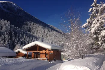 Mietunterkunft - Gamme Tradition - Hütte Vanoise 35M² 2 Zimmer + Terrasse 15M² - Camping Les Lanchettes