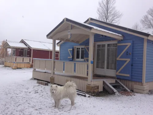 Location - Gamme Découverte - Chalet Bellecote 35M² 2 Chambres + Terrasse 12M² - image n°2 - Camping Les Lanchettes