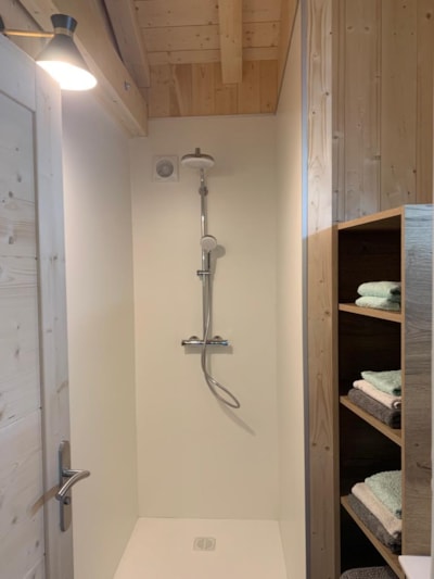 Gamme Chrystal - Chalet Ulysse 54m² 3 bedrooms + semi-covered terrace 24m² with Nordic bath