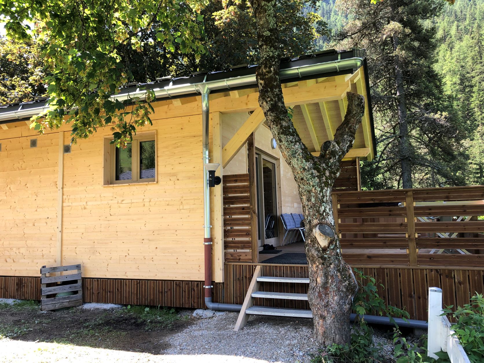 Accommodation - Gamme Chrystal - Chalet Ulysse 54M² 3 Bedrooms + Semi-Covered Terrace 24M² With Nordic Bath - Camping Les Lanchettes