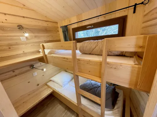 Accommodation - Gamme Chrystal - Chalet Kailloux 54M² 3 Bedrooms + Terrace 30M² - image n°10 - Camping Les Lanchettes