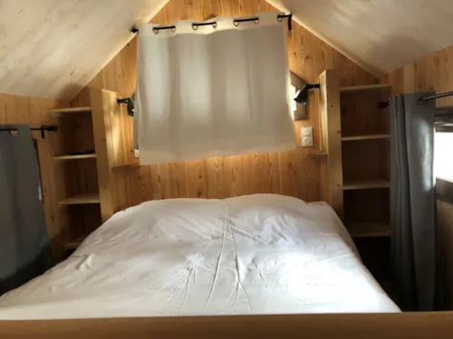 Location - Gamme Chrystal - Chalet Le Nid 20 M² - 1 Chambre, Coin Salon, Salle De Bain - Terrasse 15 M² - image n°8 - Camping Les Lanchettes