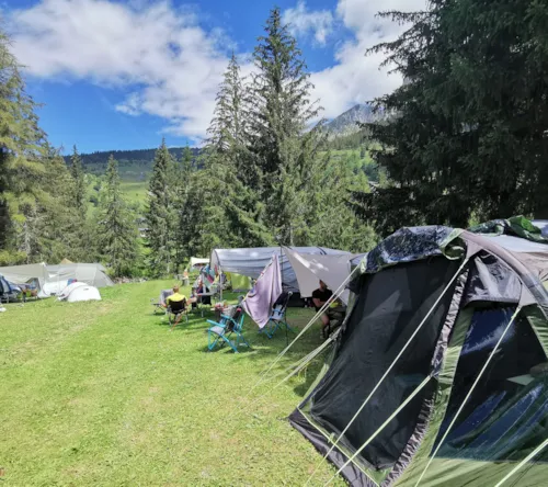 Emplacement - Forfait Confort (1 Tente, Caravane Ou Camping-Car / 1 Voiture / Électricité 16A) - image n°4 - Camping Les Lanchettes