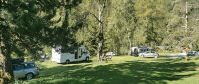 Comfort Package (1 tent, caravan or motorhome / 1 car / electricity 16A)