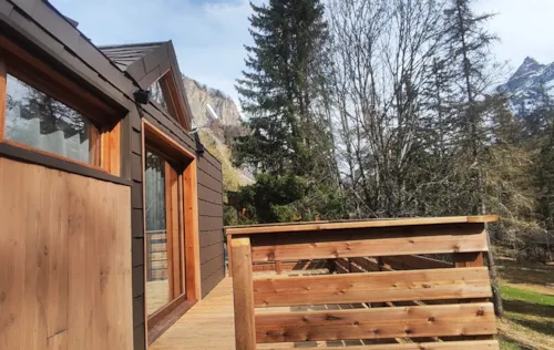 Location - Gamme Chrystal - Chalet Cime - 18 M² - Coin Séjour/Cuisine, 1 Chambre, 1 Salle De Bain - image n°7 - Camping Les Lanchettes