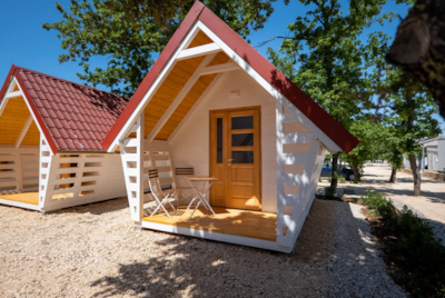 Glamping hut
