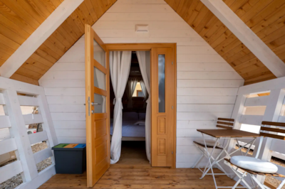 Glamping hut