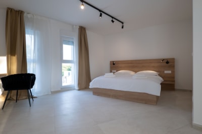 Deluxe double bedroom and bathroom