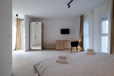 Deluxe double bedroom and bathroom