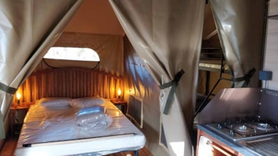 Glamping PILOTIS XXL - 55m² - 2 bedrooms (optional jacuzzi)