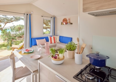 Premium 2-bedroom bungalow for 4 people, premium 2026