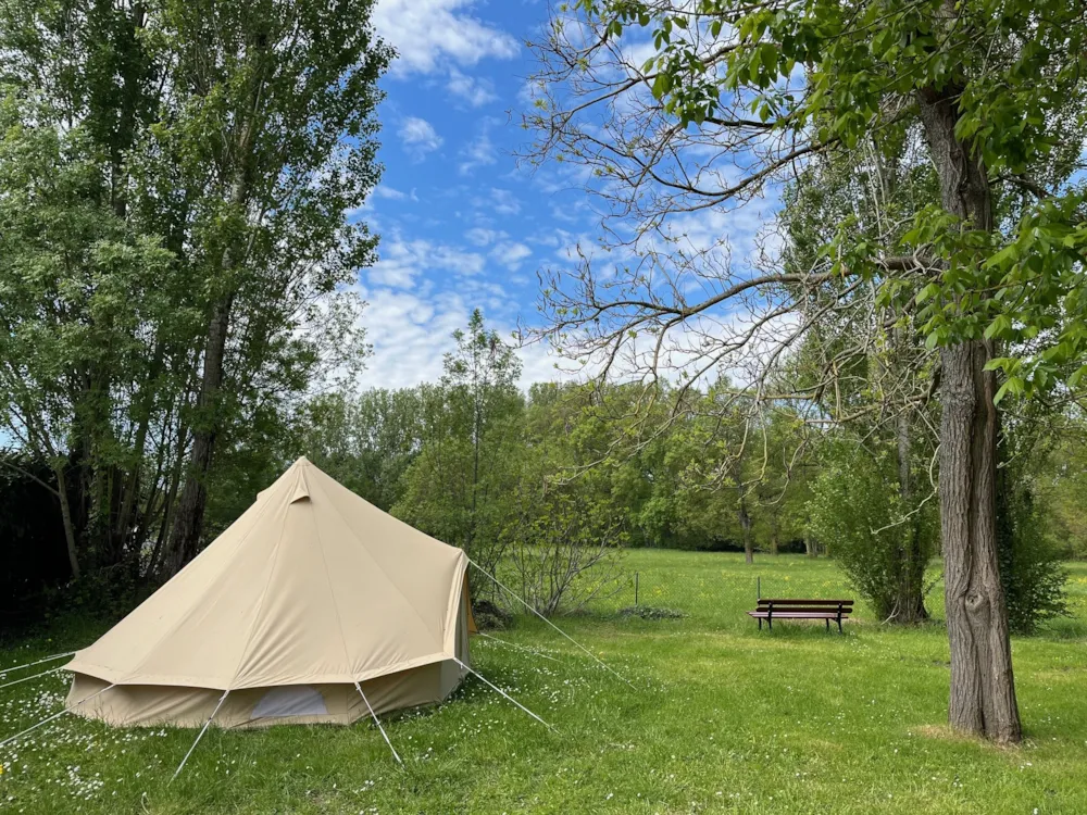 Location - Tente "Cyclo-Touriste" 400 Protech 12.5M² - Camping Les Saules De Cormery