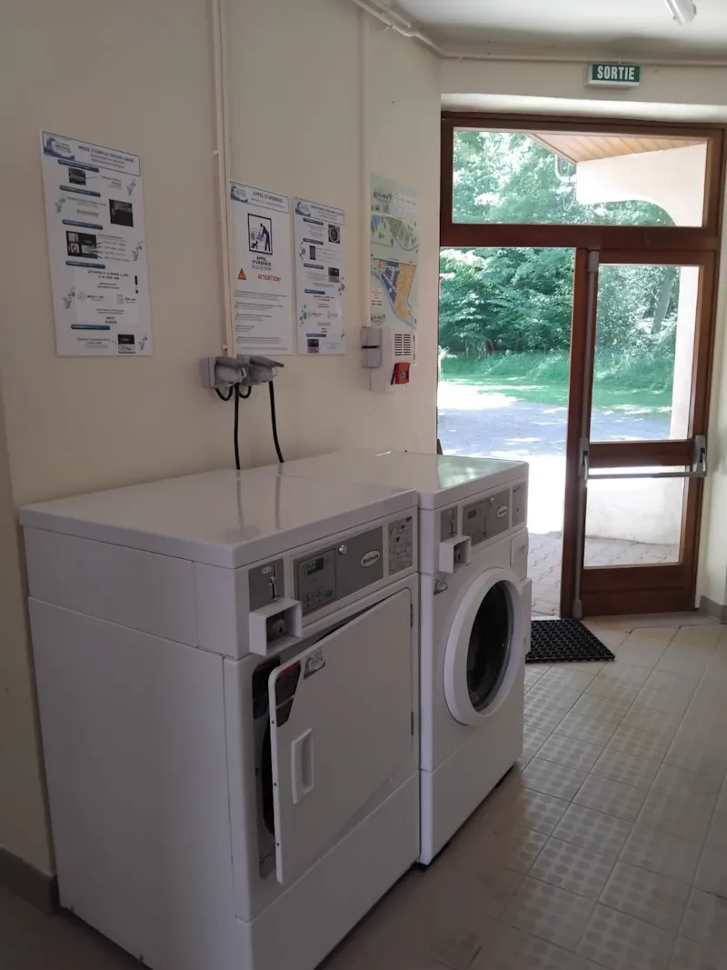 Emplacement Camping-Car Avec Électricité -