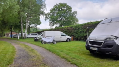 Pitch: Motorhome - with electricity -