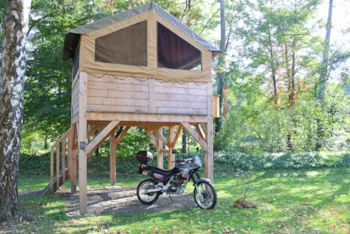 Location - Baroudeur Sur Pilotis - - Camping de l'Eau Mère