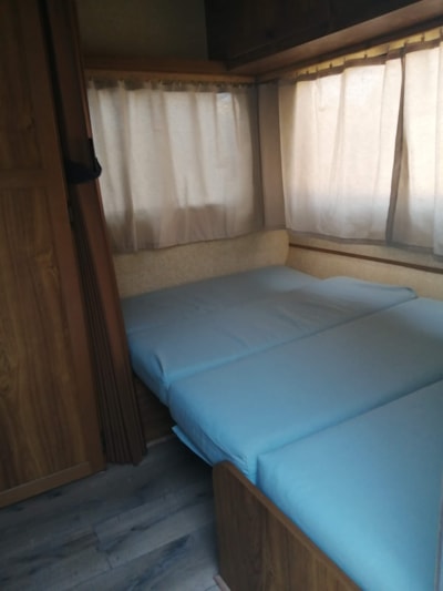 Vintage caravan 12m² - 1 bedroom - Terrace - no bathroom -