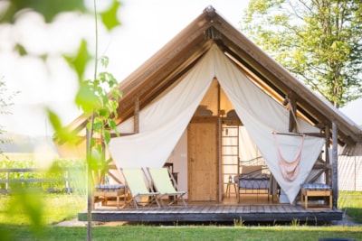 Glamping Tent with Bathroom, Amber 40 m2