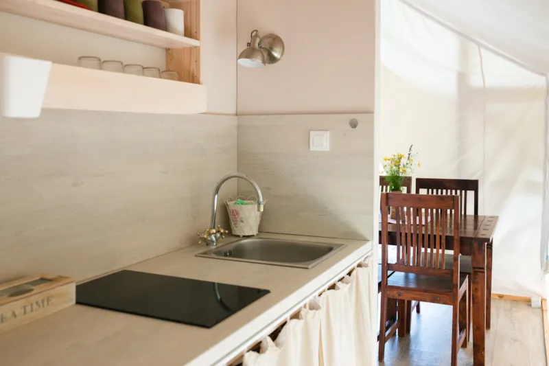 Tente Glamping Avec Salle De Bain, Amber 40 M2