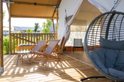 Glamping Tent with Bathroom, Amber 40 m2
