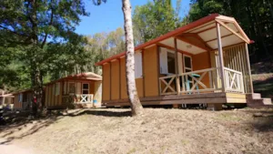 Locatif - Chalet Trianon - 2 erwachsene / 2 kinder - Kurgast - Camping Municipal Le Ceytrou