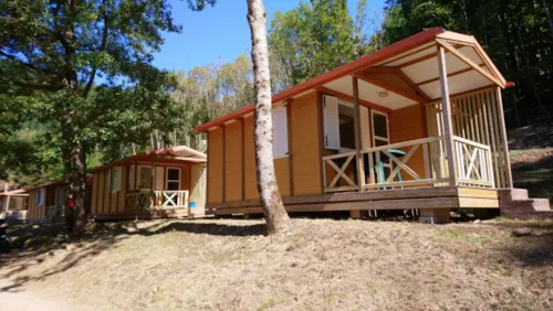 Mietunterkunft - Chalet Trianon - 2 Erwachsene / 2 Kinder - image n°1 - Camping Municipal Le Ceytrou